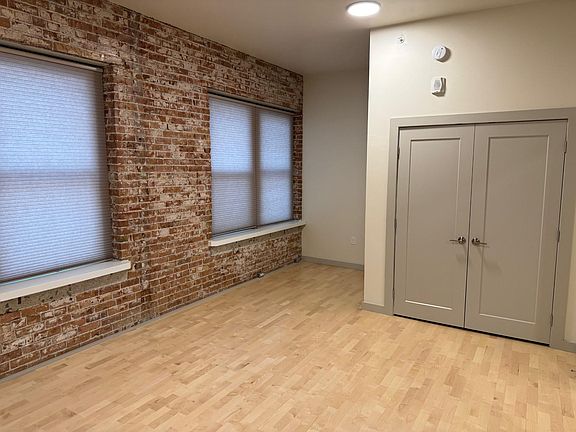 4th image of 545 Shoup Ave APT 309