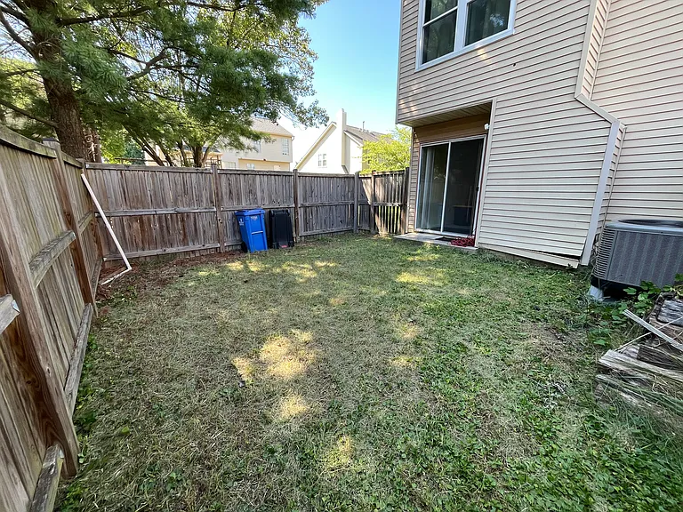 4229 Tazewell Ter — Photo 31