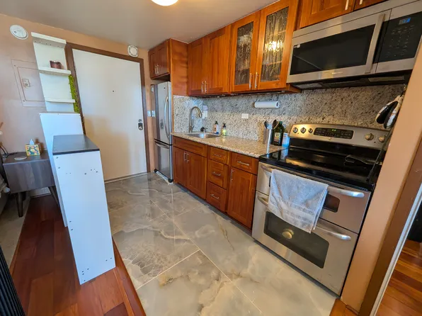 824 Kinau St APT 709, Honolulu, HI 96813