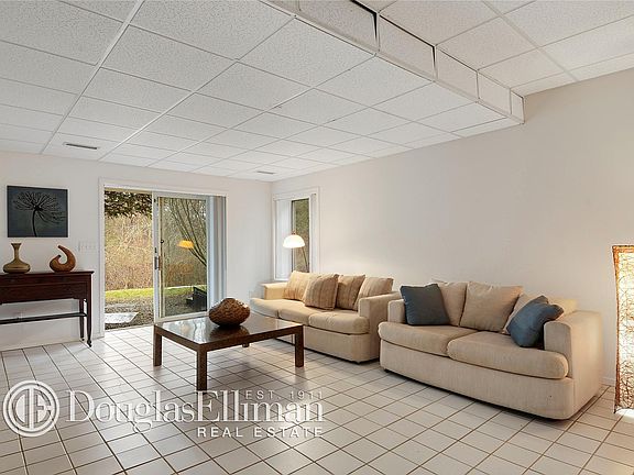 4th image of 33 Oceanview Dr