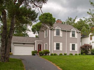 1656 Grenoble Rd, Columbus, OH 43221