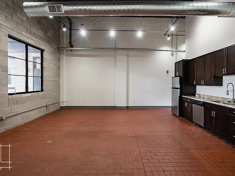Wonder Bread Lofts — Photo 52