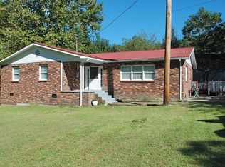 251 Sunshine Lane, Leburn, KY 41831