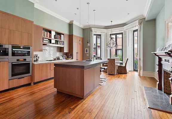 5th image of 105 W 122nd St