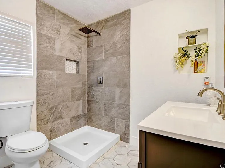 Downstairs Bathroom