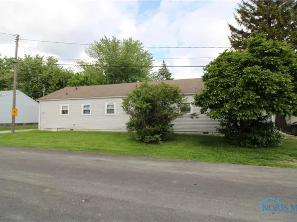 335 Superior Ct, Pt Clinton, OH 43452