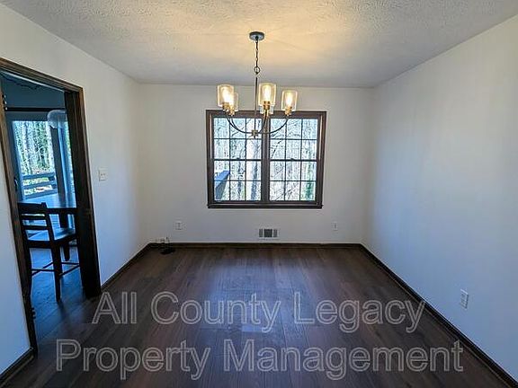 3rd image of 3787 Etna Dr
