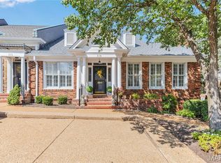 519 Middleton Ct, Saint Louis, MO 63122