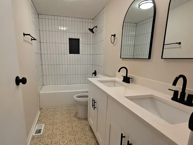 3414 Dearwood Dr SW — Photo 11
