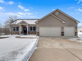 60 Selleck Ct, Troy, MO 63379