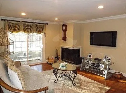 Family room view2