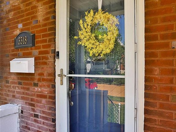 5th image of 3318 Cambridge Ave
