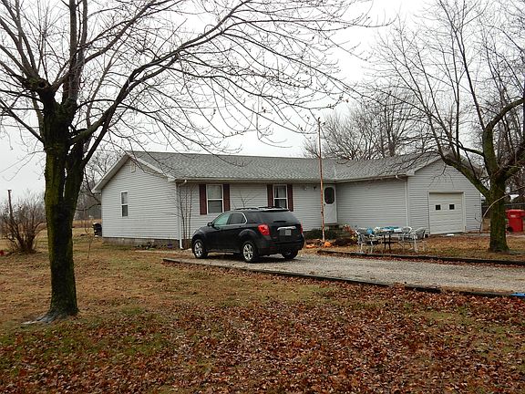 2nd image of 165 Sloanville Dr