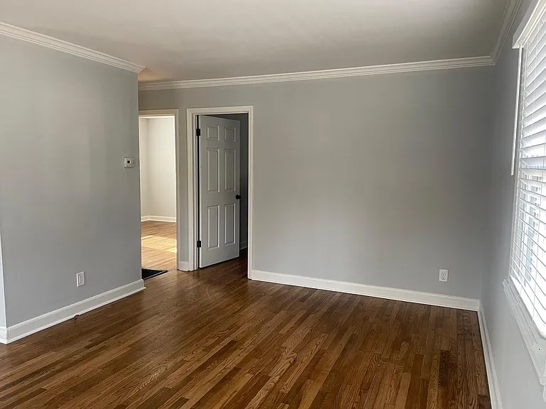 905A Iredell St #A — Photo 5