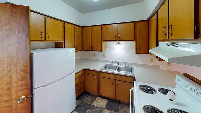 305 Ryan Dr #8 — Photo 20
