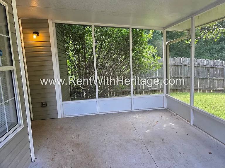 6535 Manor Creek Dr — Photo 45