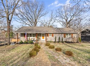 1617 W Shadowridge Dr, Fayetteville, AR 72701