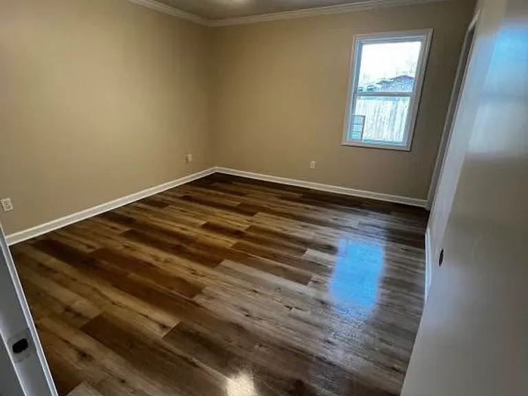 6310 Green Acres Ln — Photo 7