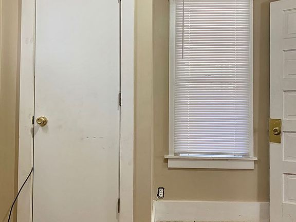 5th image of 3031 Waalkes St
