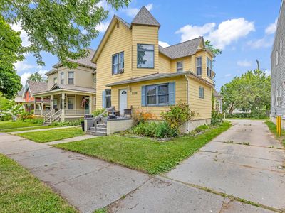 819 Court St, Port Huron, MI, 48060