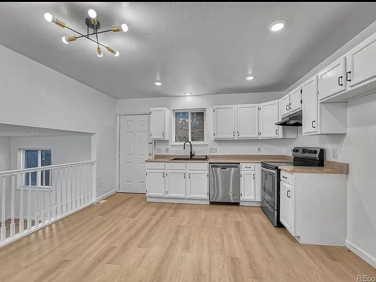 4240 S Ireland St — Photo 23