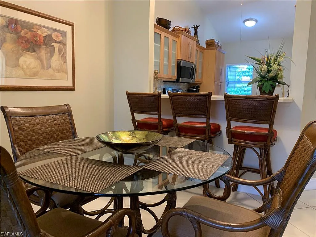 2 bed, 2.0 bath, 1668 sqft, $4,000 — Photo 4