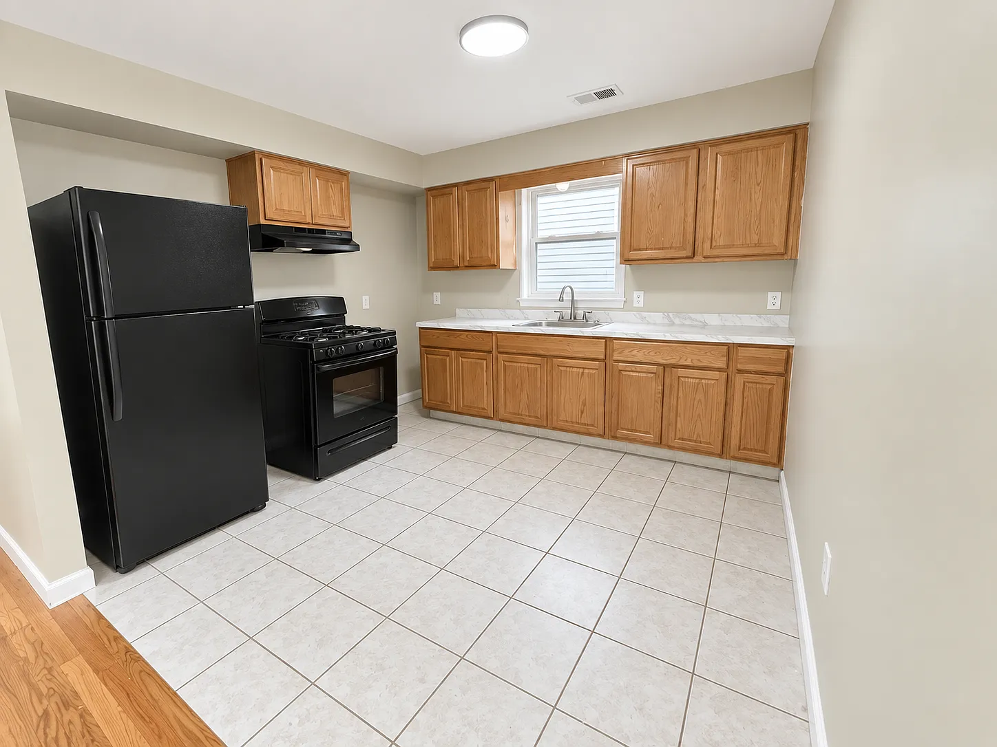 4 bed, 1350 sqft, $2,345 — Photo 1
