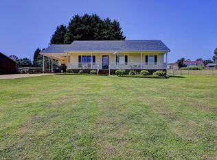 131 Pilots Ridge Drive, Bessemer City, NC 28016