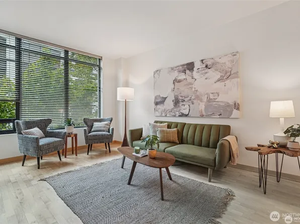 2716 Elliott Avenue #301, Seattle, WA 98121