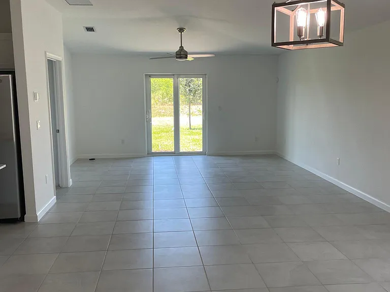 749 Worlington Ln — Photo 16