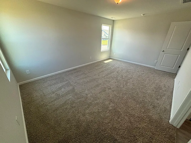 800 Putney Hill Rd — Photo 18