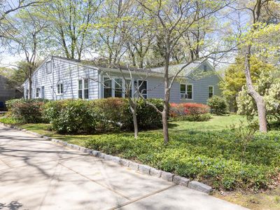 8 Parkside Avenue, Miller Place, NY, 11764
