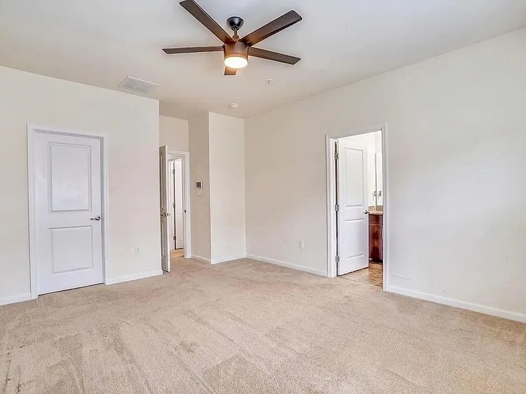 725 Apple Orchard Dr — Photo 13