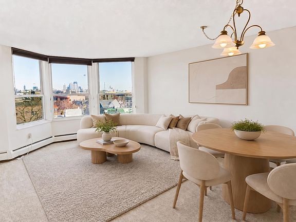 2nd image of 1425 W 28th St APT 618