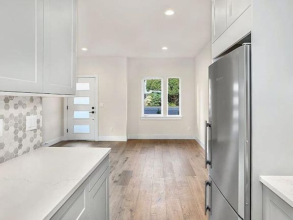 4th image of 3233 NE 87th St #B