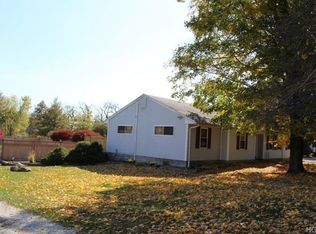 11 Carpenter Rd, Rock Tavern, NY 12575