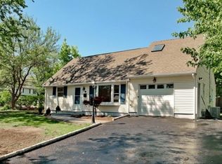 11 Rutgers Dr, Oakland, NJ 07436