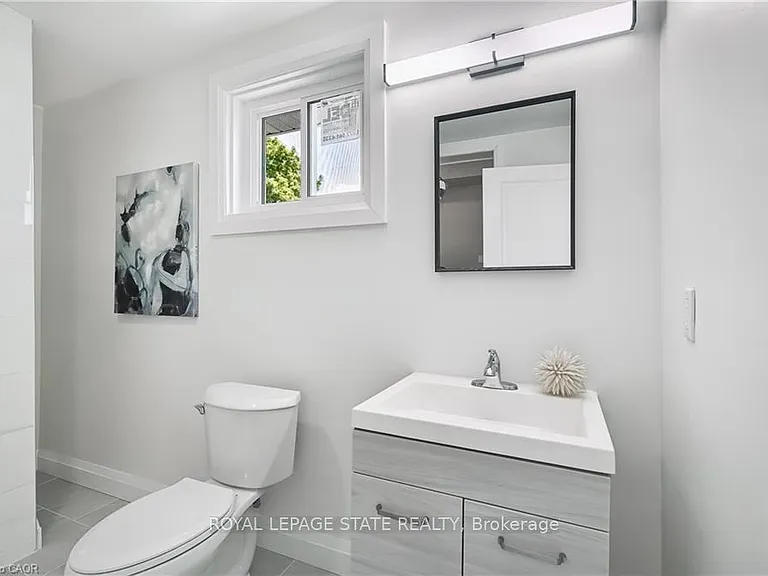 10 Comet Ave #1 — Photo 9