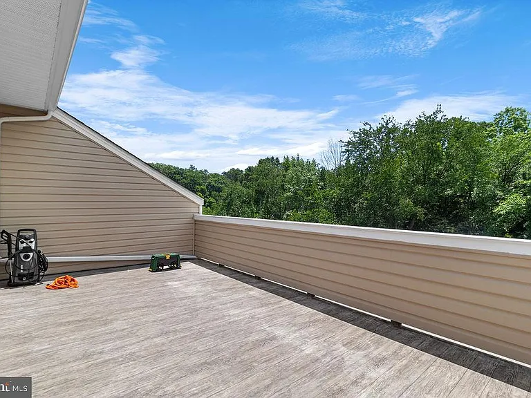 1035 Edenberry Way — Photo 7
