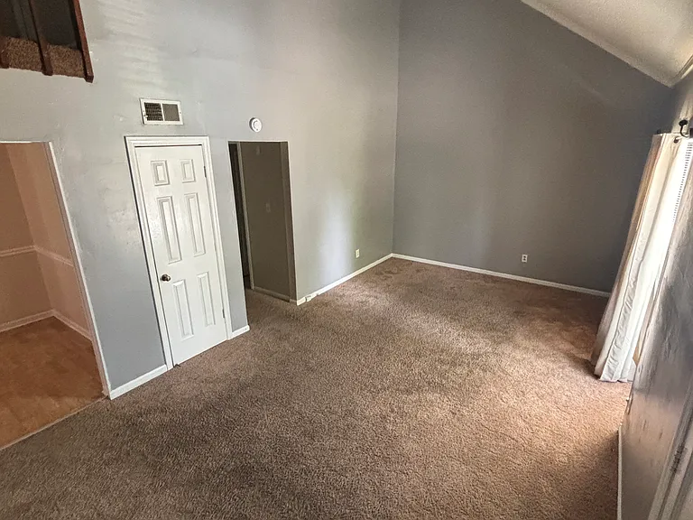 973 52nd Way N — Photo 2