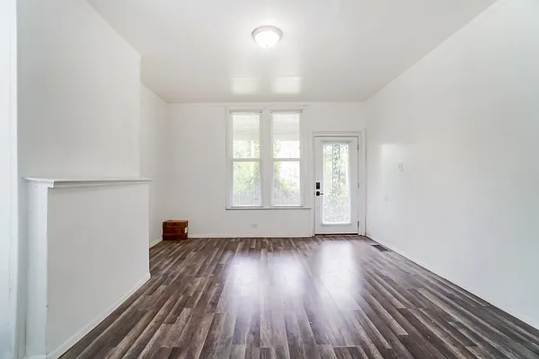 1768 Williams Ave — Photo 6
