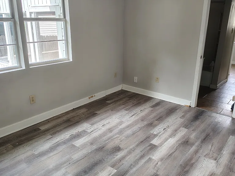 1604 Sherrod Ave — Photo 5
