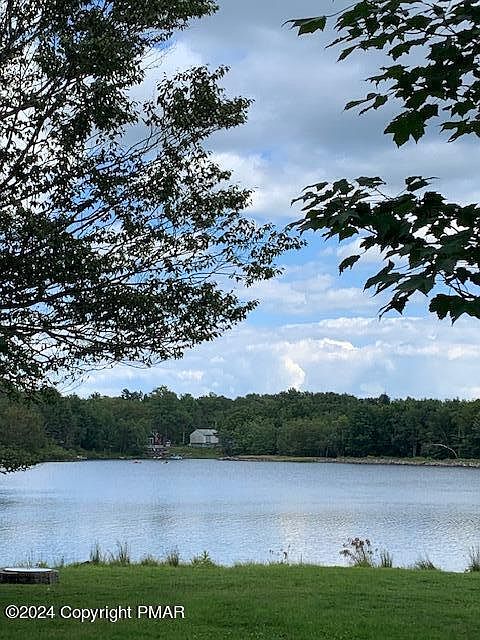 1st image of 220 Boardwalk Dr