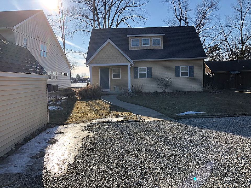 4547 Round Lake Hwy, Manitou Beach, MI 49253 Zillow