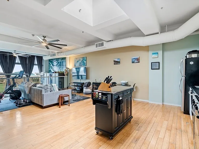156 Porter St #428 — Photo 3