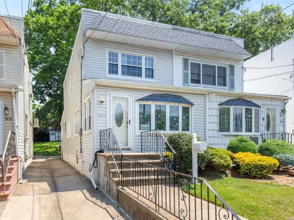 42-27 249th Street, Little Neck, NY 11363