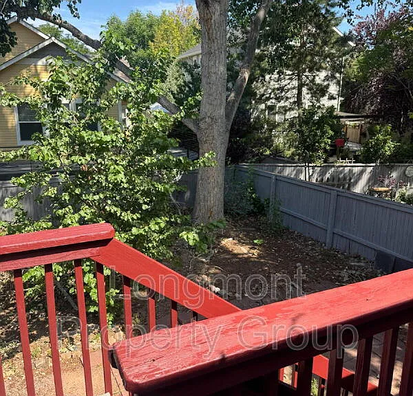 719 Thornwood Way — Photo 16