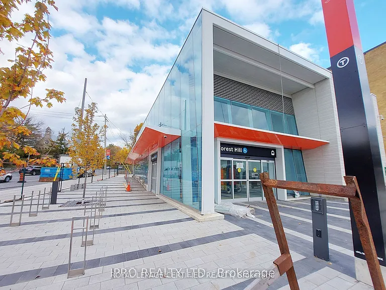 2020 Bathurst St #919 — Photo 7