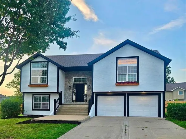 4000 Cades Cv, Leavenworth, KS 66048