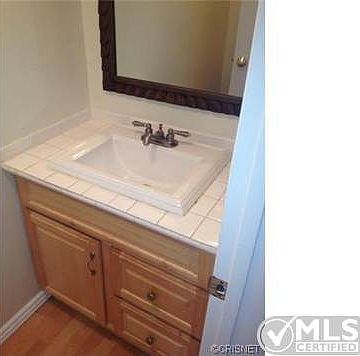5th image of 888 Victor Ave APT 19